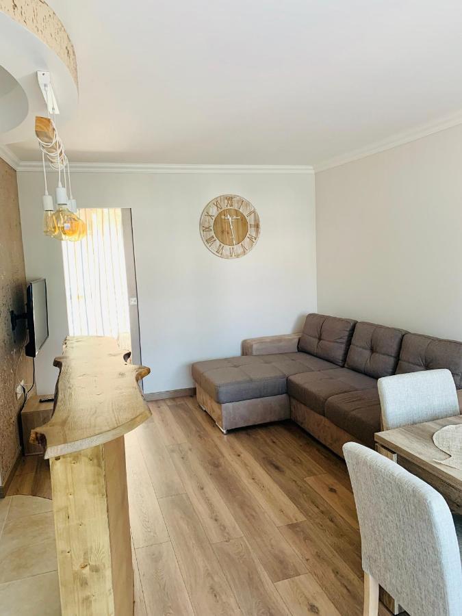 Superbe 2 Pieces A 50 M De La Promenade Des Appartement